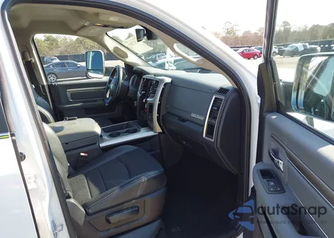 2017 Ram 1500 Lone Star Silver 4X4 5'7 Box z USA, uszkodzony, nr VIN 1C6RR7LM4HS880602